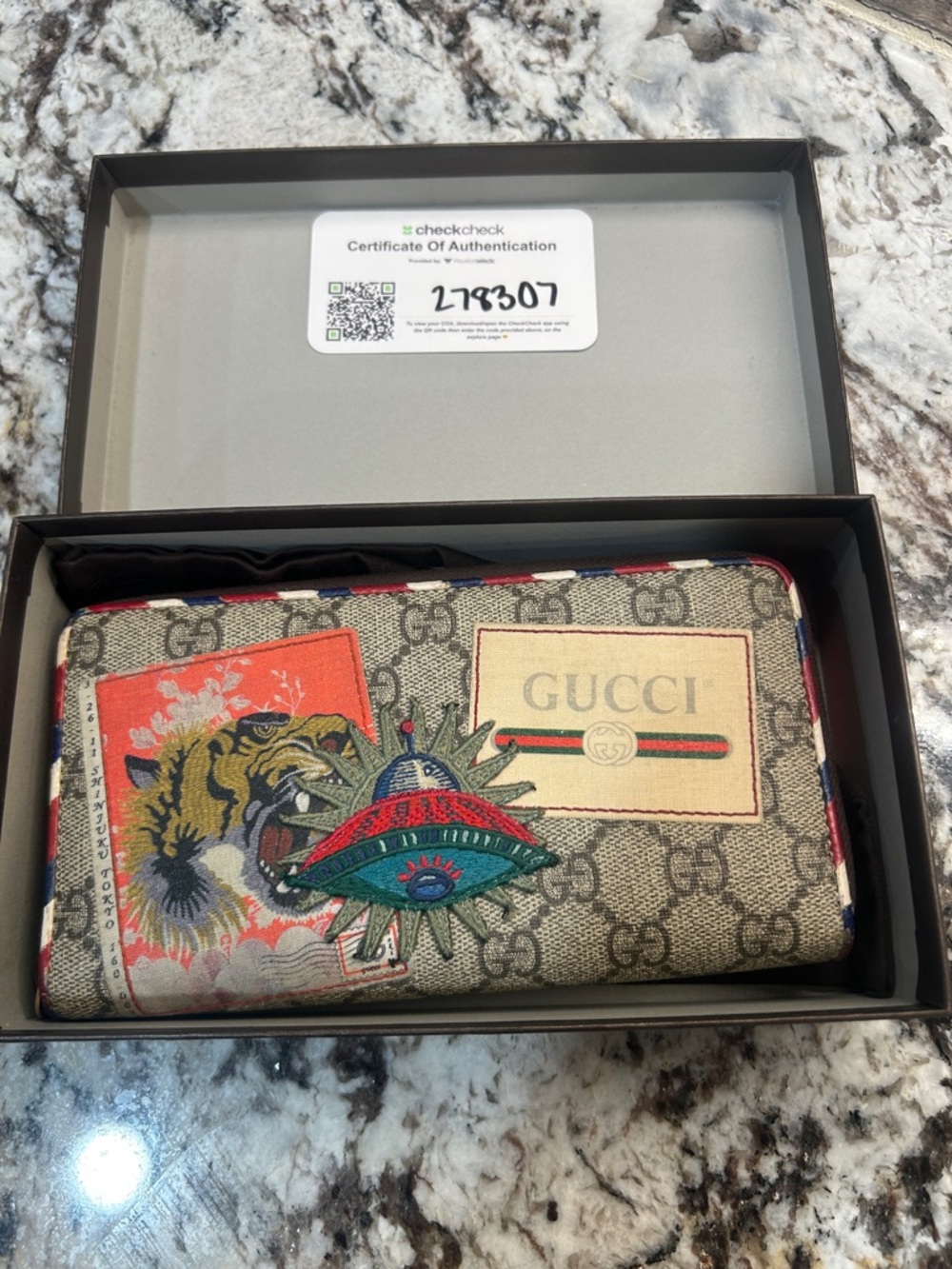 Gucci Beige GG Supreme Zip Wallet with Multicolor Embroidered Tiger and UFO RARE